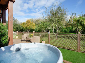 Orchard View-Uk40871